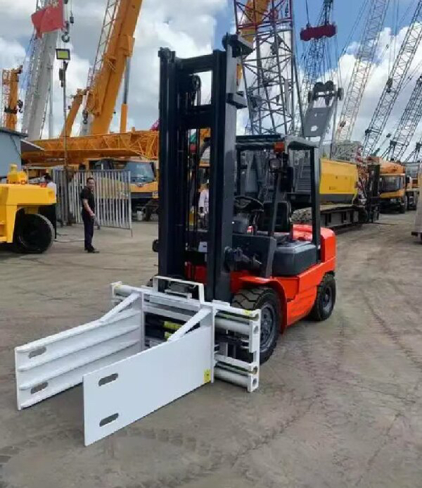 Forklift clamp